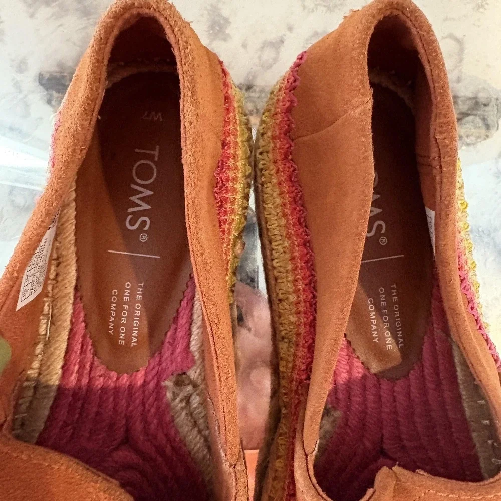 TOMS Shoes Womens Size 7 Brown‎ Suede Alpargata Espadrille Slip On Rainbow Trim